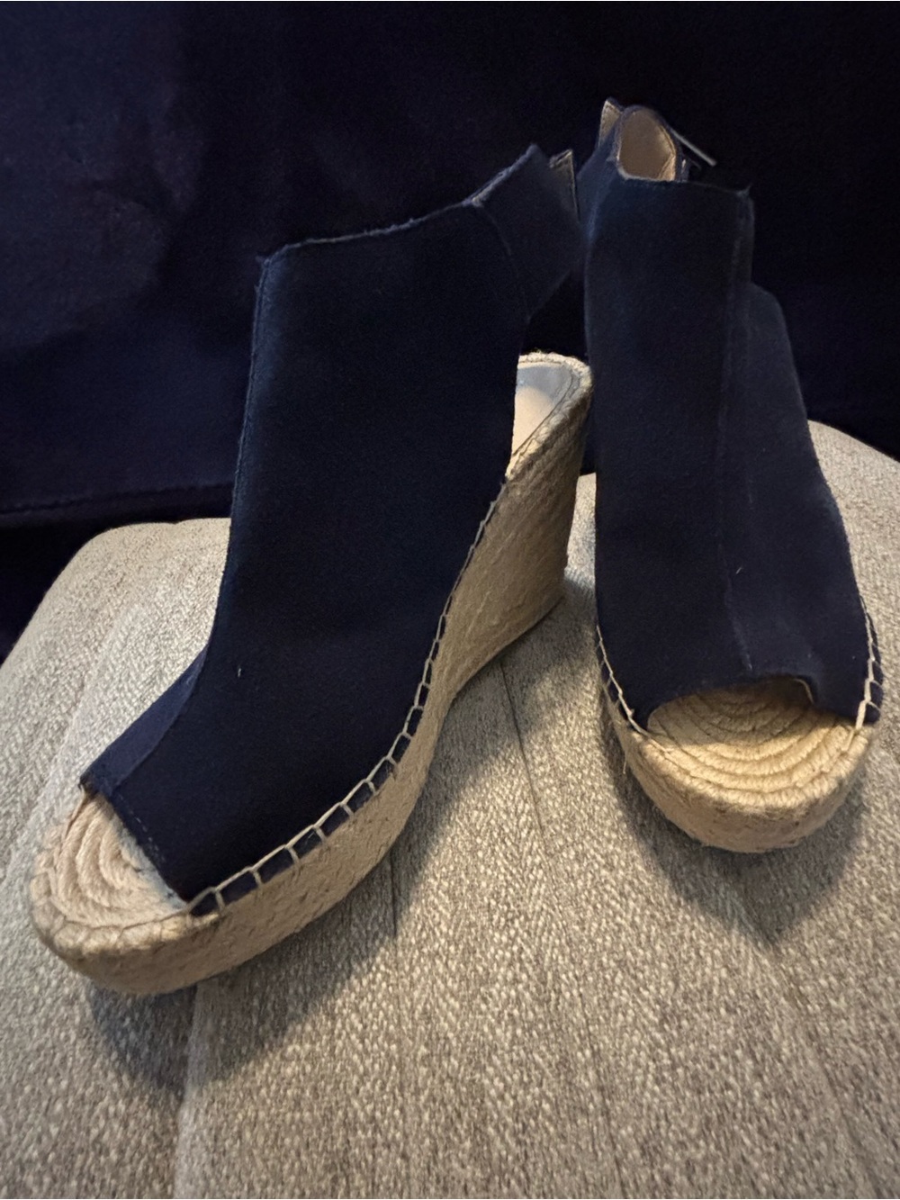 Kenneth Cole Women's Navy Suede Wedge Peep-Toe Espadrilles size 7
